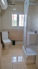 Villa Indépendante de 2 Appartements et Piscine Privée, Idéal Pour les Familles! - Image 3