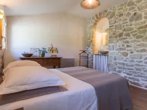 Cozy XVIIIth Century Farmhouse with Modern Amenities, Electric Car Charger, Near Guérande - Image 4