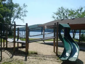 Quietwater Cottage-On Water/Nature/Hiking/Relaxing/ Hot Tub & Sauna, Peaceful! - Image 2