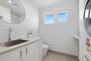 Tea Trees Ocean Views, Pet-Friendly, Walk to shops and Beach - Image 2