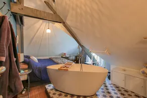 Maison atypique pour 6 adultes et 2 enfants - Image 5