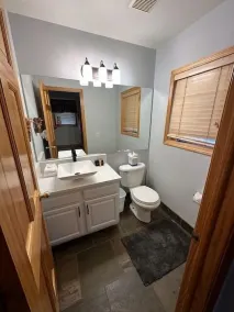 ⭐️ Townhome On Bus Route, NordicTrails HeatedGarage, Close to Slopes EV Charger - Image 5