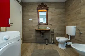 Villa Art hus med pool og en smuk udsigt over floden Mirna-dalen - Image 5