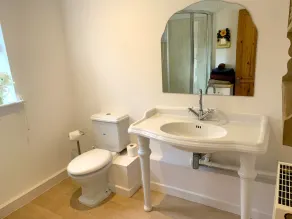 Luxury Holiday Home With Pool - Sleeps 13 - Image 3