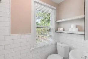 Massive 5BR Historic CozySuites House - Image 4