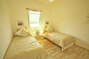 Comfortable Apartment with Balcony - Image 4