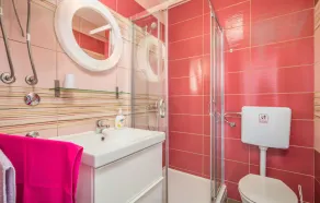 Awesome Apartment In Njivice With Wifi - Image 2