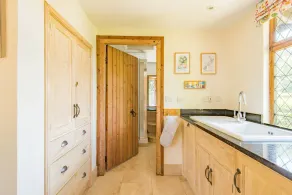 The Gate House - sleeps 4 guests  in 2 bedrooms - Image 5