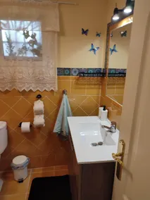 Apartment on the semi-private beach, terrace with sea views and WIFI - Image 4