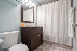 #8 | Largest Room w/King bed - Image 2