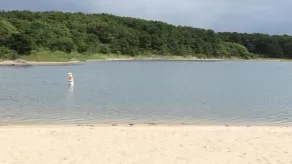 ERMÄSSIGTER PREIS: 27. Juli - 3. August. Gehen Sie zum Strand; Kajak; zentrale Klimaanlage; Außendusche - Image 3