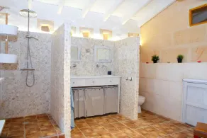 Sa Cabaneta villa med en framgångsrik blandning av tradition och modernitet 235 - Image 3