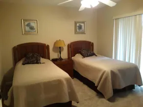 Nicely Updated 2 bedroom condo close to everything - Image 5
