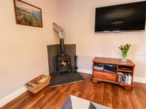 Baywood Cottage - Image 2