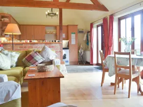 2 bedroom accommodation in East Tytherton, Chippenham - Image 5
