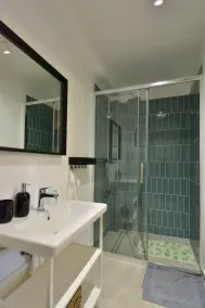 Traditional stone house - 10 mins from the beach with private pool - Image 2