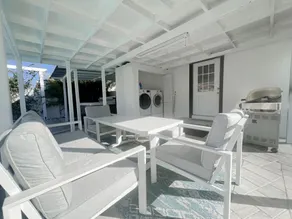 3321 W Walnut Studio · Charming 1 BR W Pool - Walk to Raymond James! - Image 3
