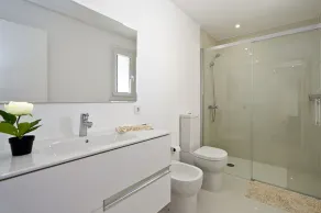 Modern vacation apartment with private pool - Image 2