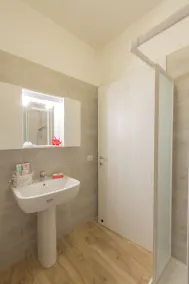 VILLA COM PISCINA, 12 CAMAS PARA PERMITIR OS MAGNÍFICOS FERIADOS - Image 5