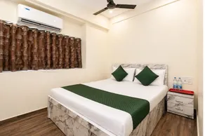 Hotel Platinum  - Image 5