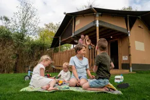 Glamping Tent by Lake De Rhederlaag - Image 4
