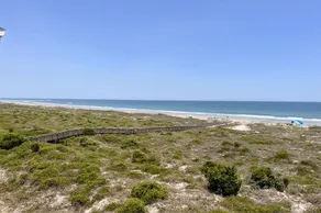 Azure Waves – Ferienwohnung mit 4 Schlafzimmern direkt am Meer, 2 Pools, Tennisplatz und Meerblick - Image 3