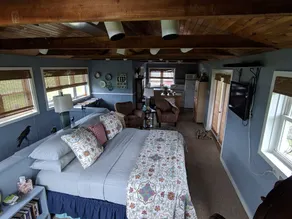 Charming Cottage, Fresh Eggs, Friendly Pets AND Pet Friendly! - Image 2