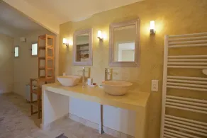 Stort 5 værelses hus med fantastisk udsigt, tæt Roussillon - Image 3