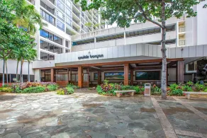 Artsy 32nd Floor Condo with Modern Furnishings & Gorgeous Ocean Views condo - Image 3