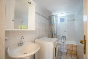 Two-Bedroom Apartment 6-7 Adults First Floor - Image 3