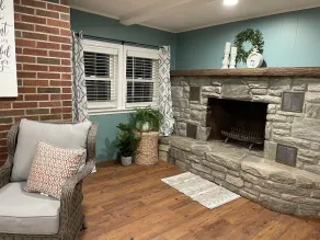 Beautiful open and spacious ranch home in country setting - Image 2