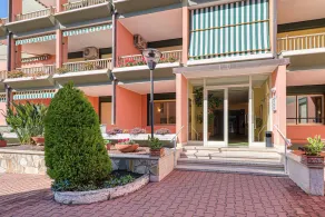 Residence Imperiale - Beach - Sea View Terrace and Parking Sanremo - Image 2