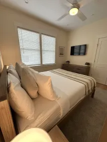 Brand New! 2 Bed W/ Private Deck 2 Bedroom Apts - Image 5