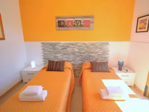 Wonderful private villa for 5 guests with private pool, WIFI, A/C, TV, terrace and pets allowed - Image 2