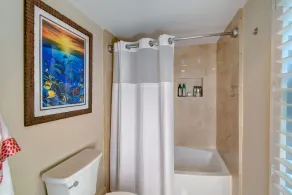 Water Front Condo in Duck Key. FREE WIFI! Overlooking the Gulf of Mexico. - Image 5