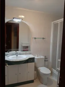 100m2 takvåning med pool och terrass. Gratis wi-fi - Image 3