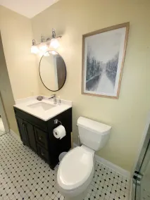 Lovely 2 bdrm 2 ba condo with awesome view of Egg Harbor short walk to downtown - Image 3