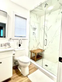 SH Village Luxury with Pool House Spa - Guest Cottage. Walk to Town! - Image 3