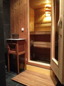 In a beautiful chalet, large apartment, mountain views, garden, terrace, sauna - Image 3