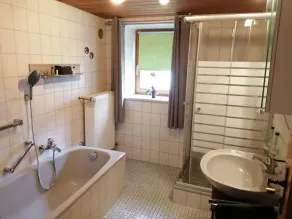 Vacation home 86 sqm, 2 bedrooms, living room with sofa bed, terrace and garden - Image 2