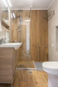 Top quality 2-bedroom home w/ pool & magical view - Image 2