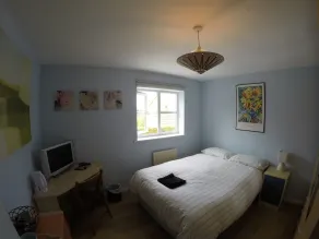 Double Room in Burgess Hill Homestay - Image 3