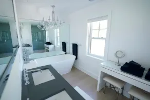 BRAND New 4 BED Luxurious Villa Ocean Views with NEW private pool. - Image 5