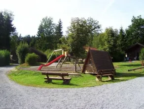 Komfortables-Ferienblockhaus-Nr-27-56-qm-bis-4-Personen-Viechtach-Jaegerpark - Image 2