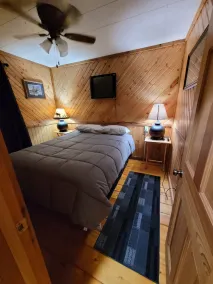 Toddy's Cabin - Image 4