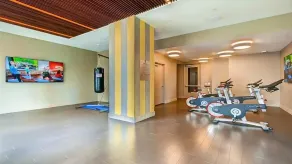 Luxury 1BR | Health Club | Pool | Near PATH - Image 5