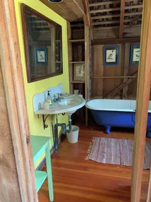 Vintage Barn with stunning sunset views..open late Aug. week now 15% off. - Image 2
