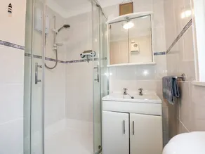 CHALET 12, family friendly, character holiday cottage in Hemsby - Image 3