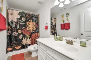 East Downtown 3BR House - Image 4