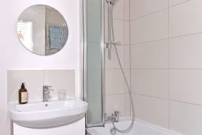 Stunning beach cottage for the perfect British family holiday with 3 bedrooms - Image 2